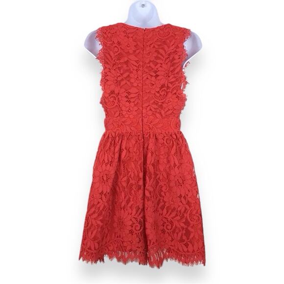 Revolve NBD Champagne Lace Red Deep V Mini Dress size Small - Picture 5 of 8